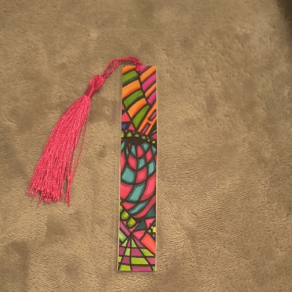 KT Design Bookmark - Picture 1 of 2